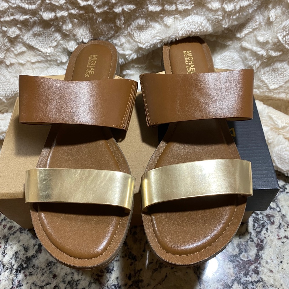 Brand New Michael Kors Millie Slide Sandal-9 1/2